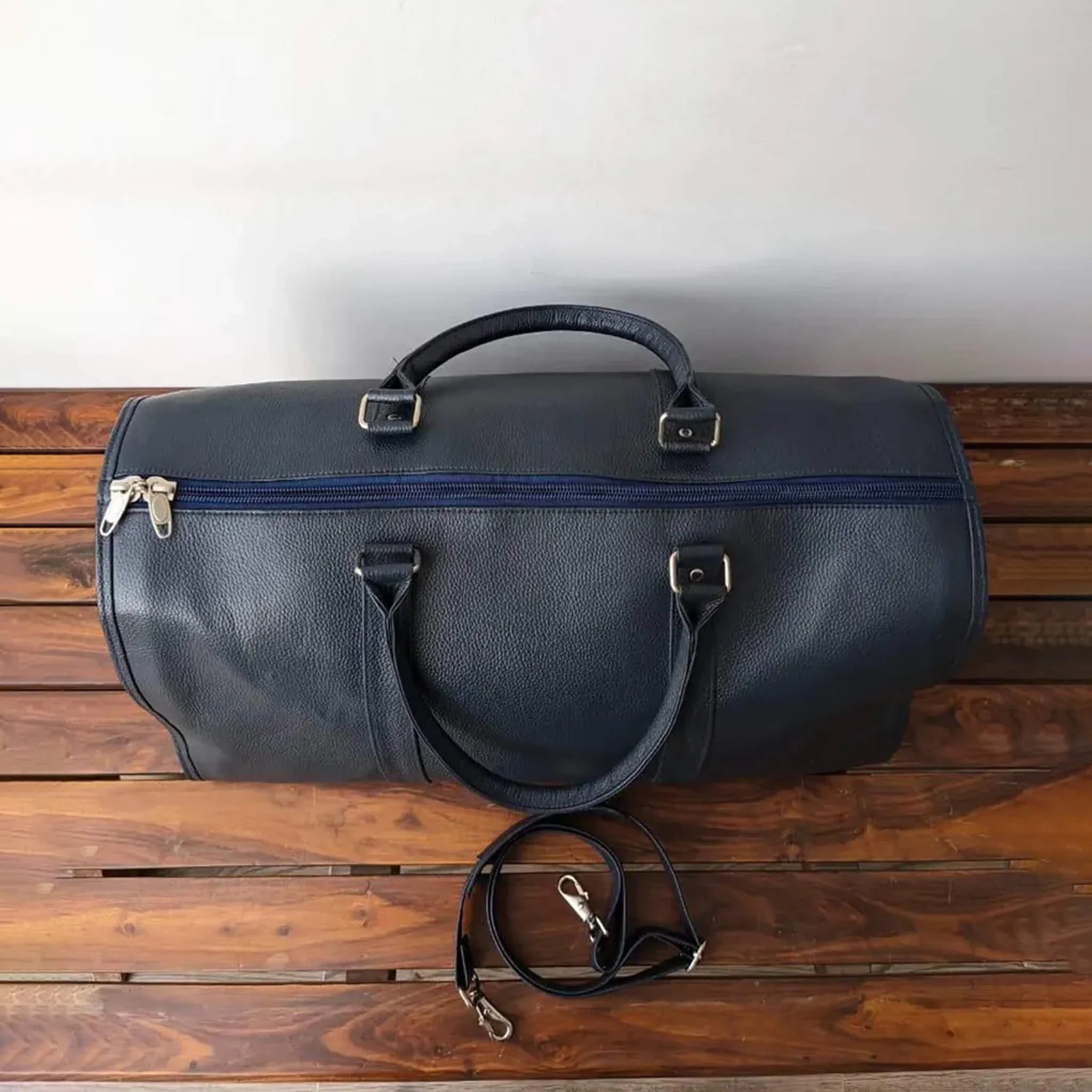 Black Luxury Real Leather Duffle Bag for Travel & Gym - leathergang.com